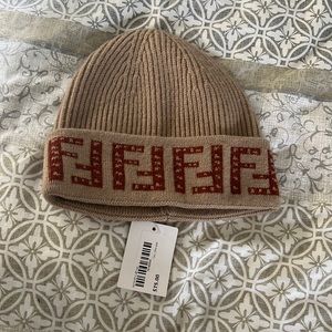 Women hat brand new